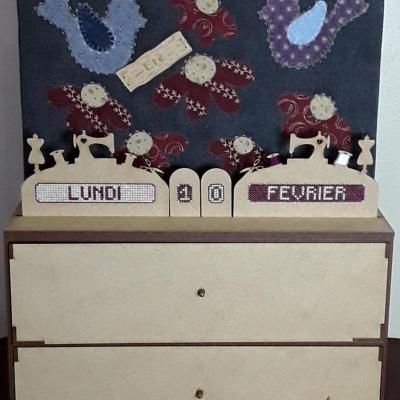 Calendrier Perpertuel à broder