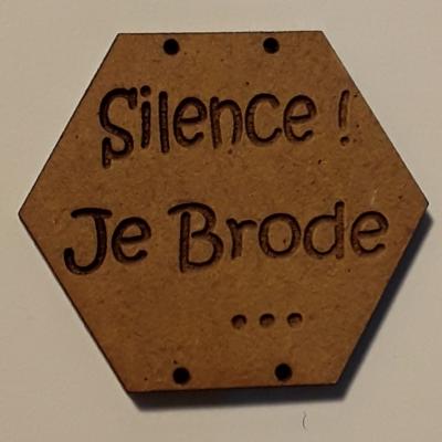 BX110- Silence ! Je Brode ...