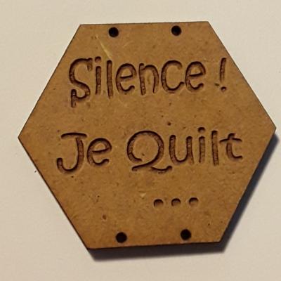BX112- Silence ! Je Quilt ...